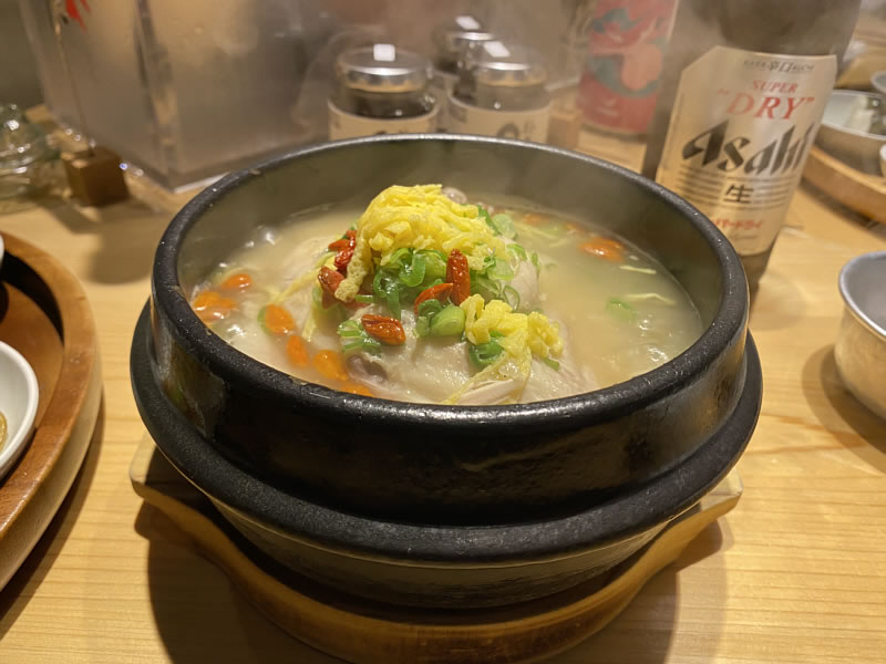 参鶏湯（サムゲタン）